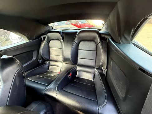 Used 2016 Ford Mustang Premium RWD image 23