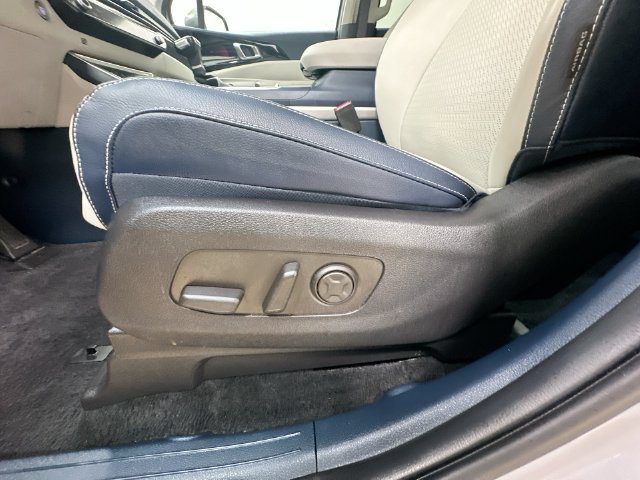 Certified 2025 Kia Carnival SX Prestige FWD image 22