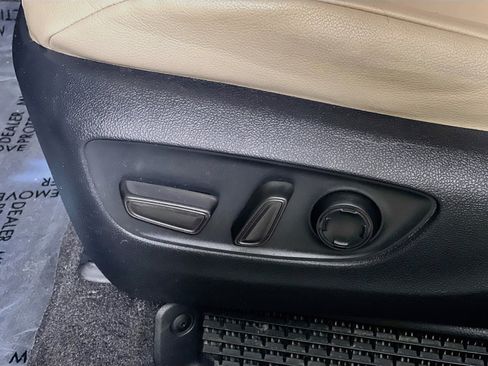 Used 2021 Toyota Sienna XLE FWD image 16
