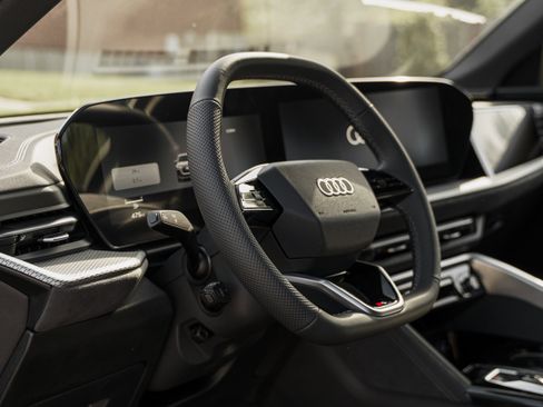 New 2026 Audi SQ5 Premium Plus image 9