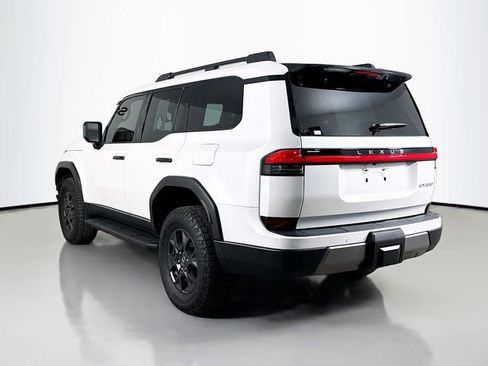 Used 2024 Lexus GX 550 image 5