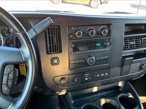 Used 2022 Chevrolet Express 2500 Work Van w/ Driver Convenience Package image 6
