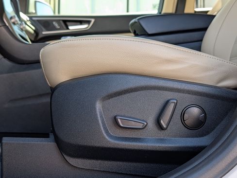 Certified 2021 Ford Edge SEL w/ Convenience Package FWD image 24