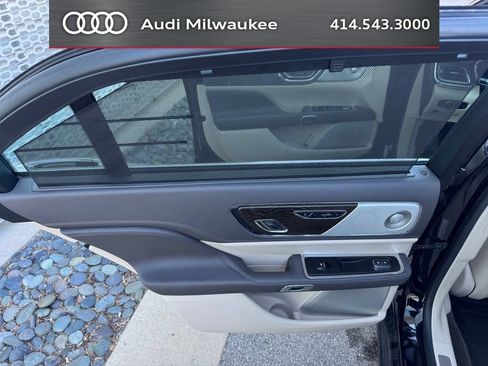 Used 2020 Lincoln Continental Reserve w/ Luxury Package AWD/4WD image 12