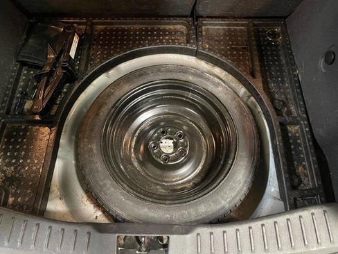 Used 2012 Ford Focus SEL image 26