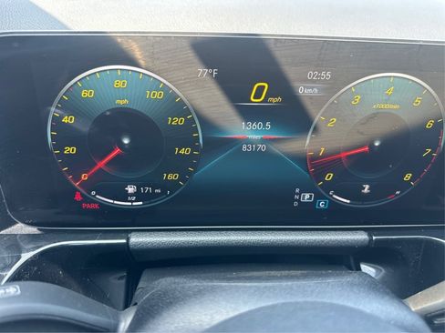 Used 2022 Mercedes-Benz GLA 250 4MATIC w/ Premium Package Lite image 26