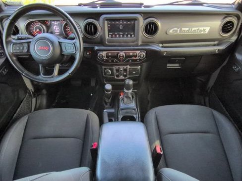 Used 2022 Jeep Gladiator Sport AWD/4WD image 15