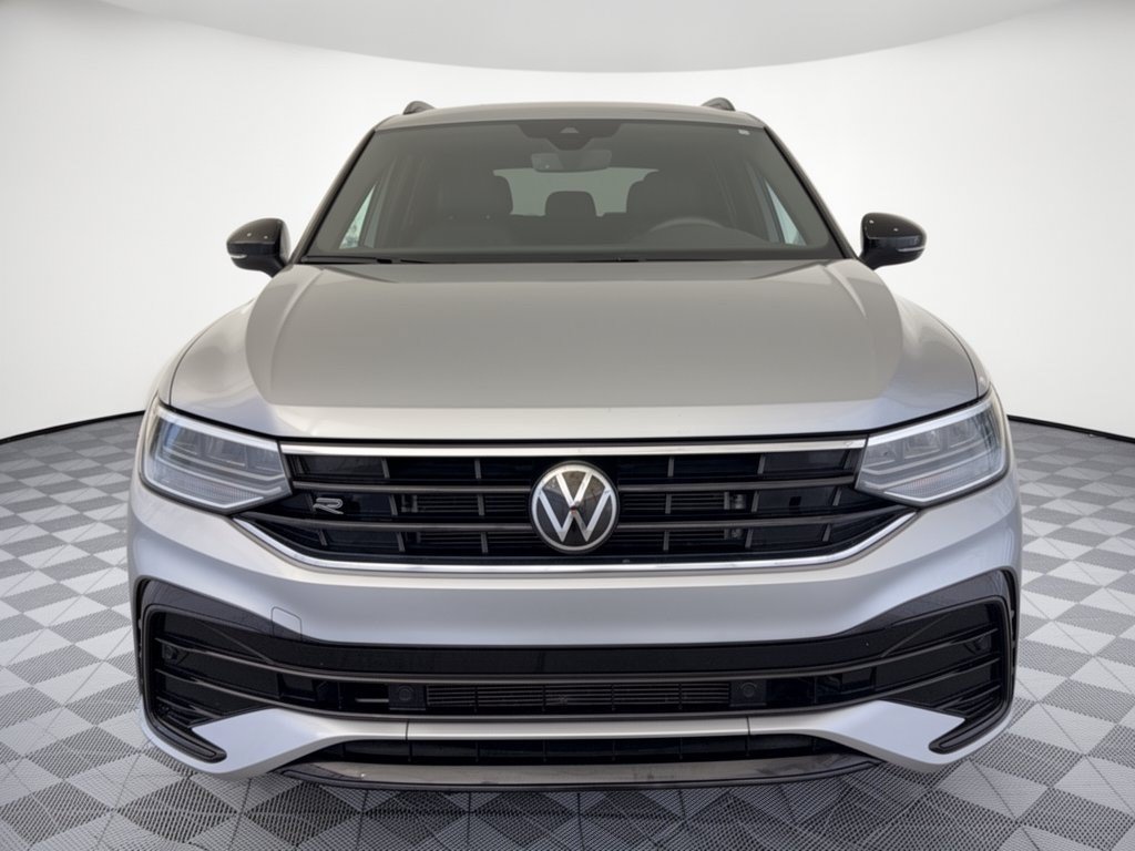 Certified 2024 Volkswagen Tiguan SE R-Line FWD image 6