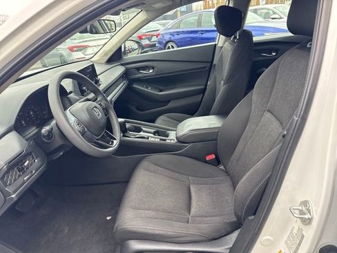 Used 2023 Honda Accord EX image 3