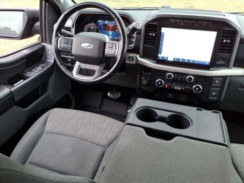 Used 2021 Ford F150 XLT w/ Equipment Group 302A High image 9