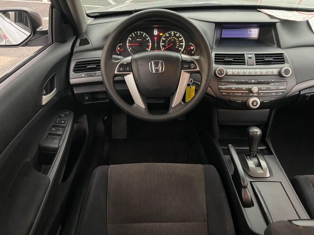 Used 2010 Honda Accord LX image 2