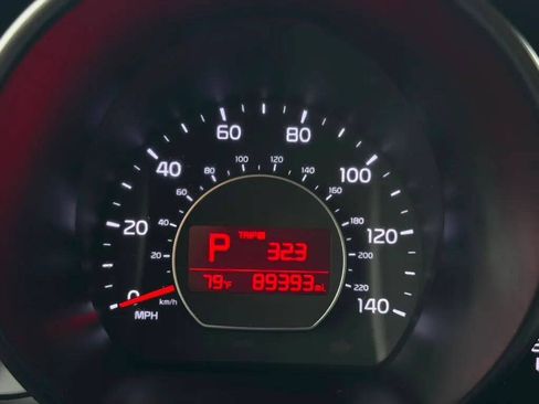 Used 2016 Kia Soul w/ Convenience Package FWD image 13