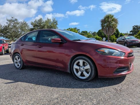 Used 2015 Dodge Dart SXT FWD image 2