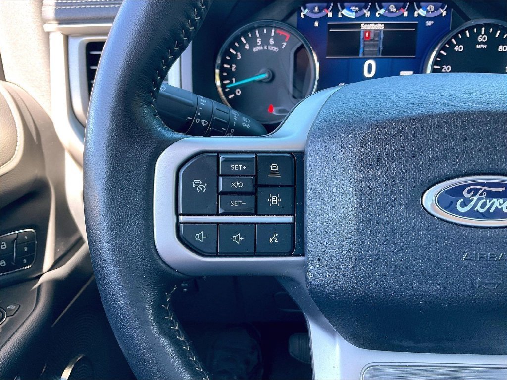Used 2024 Ford Expedition XLT AWD/4WD image 23