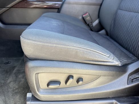 Used 2015 GMC Yukon SLE w/ Convenience Package image 38