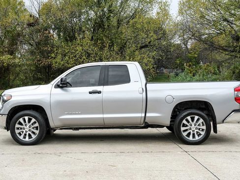 Used 2018 Toyota Tundra SR5 image 11