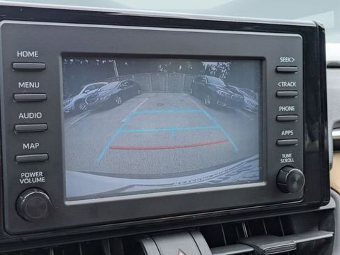 Used 2019 Toyota RAV4 XLE FWD image 23