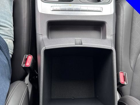 Used 2026 Kia Carnival EX FWD image 23