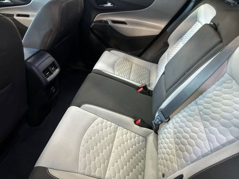Used 2020 Chevrolet Equinox LS AWD/4WD image 5