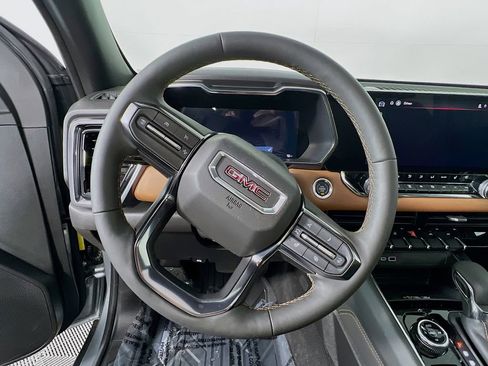 Certified 2026 GMC Canyon AT4 w/ Off-Road Front Bumper Package image 10