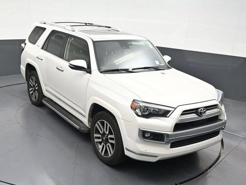 Used 2023 Toyota 4Runner Limited AWD/4WD image 21