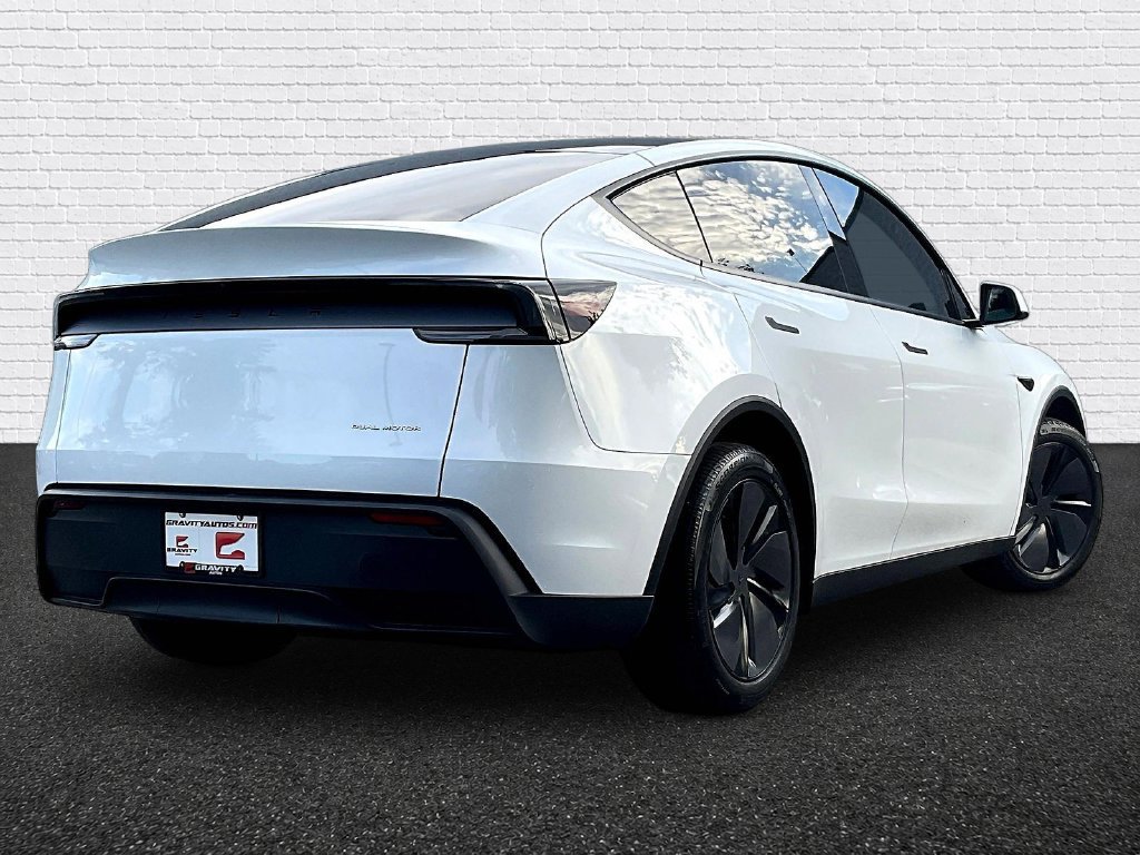 Used 2026 Tesla Model Y Long Range AWD/4WD image 6