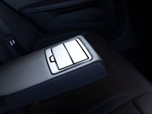 Used 2025 BMW 430i xDrive w/ M Sport Package image 68