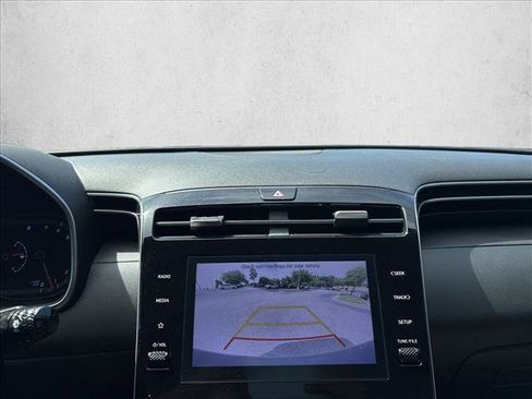Used 2022 Hyundai Santa Cruz SE FWD image 14