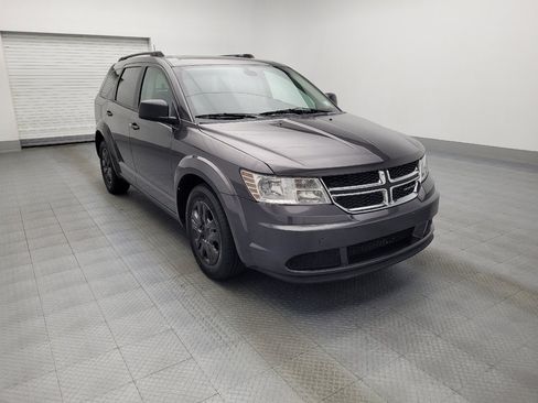 Used 2019 Dodge Journey SE image 13