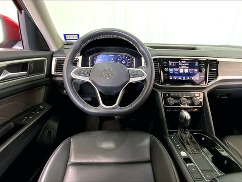 Used 2023 Volkswagen Atlas SE w/ Panoramic Sunroof Package FWD image 14