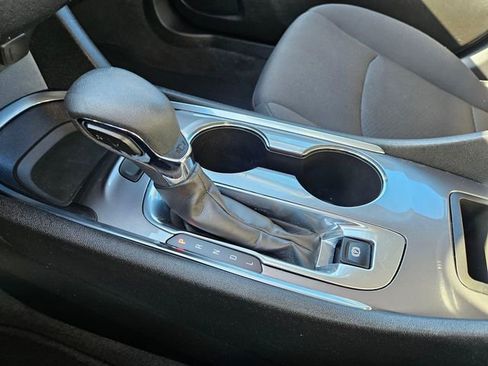 Used 2023 Chevrolet Malibu LT FWD image 33
