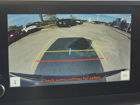 Used 2024 Toyota Tacoma TRD Off-Road image 6