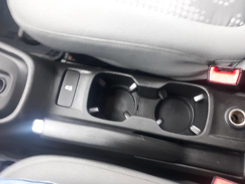 Used 2017 Chevrolet Sonic LT image 21