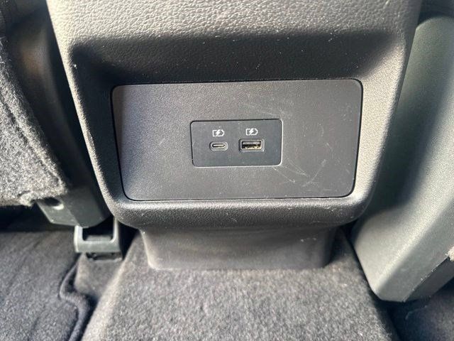 Used 2023 Nissan Rogue SV AWD/4WD image 34