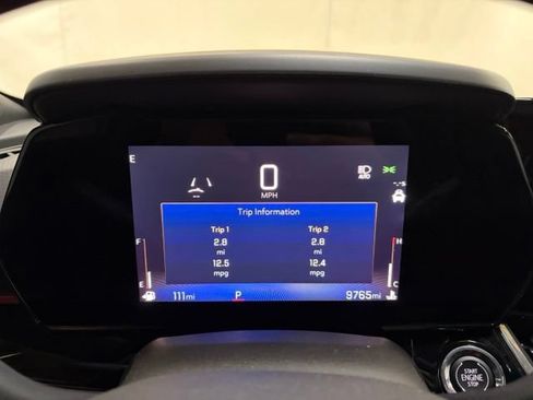 Used 2025 Chevrolet Trax RS w/ Sunroof Package FWD image 67