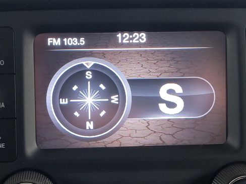 Used 2018 Jeep Wrangler Sport image 22