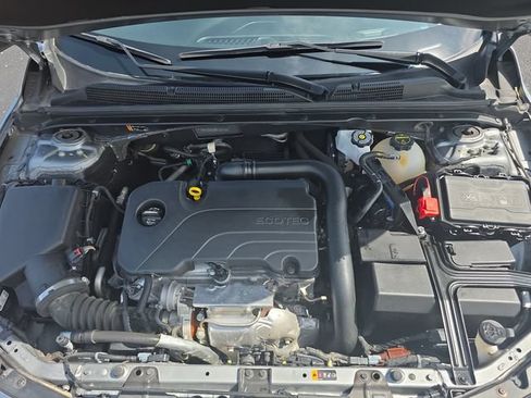 Used 2025 Chevrolet Malibu LT FWD image 26