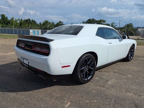 Used 2022 Dodge Challenger GT w/ Blacktop Package RWD image 4
