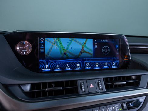 Used 2019 Lexus ES 300h image 22