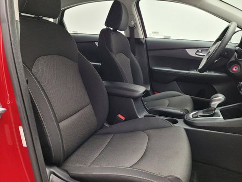 Used 2022 Kia Forte LXS FWD image 21