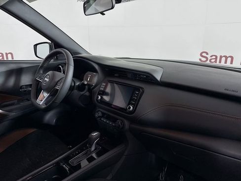 Used 2024 Nissan Kicks SR image 26
