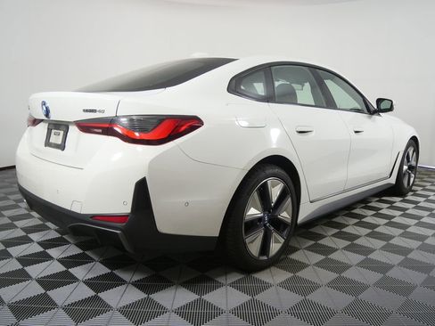 Certified 2023 BMW i4 eDrive40 RWD image 3