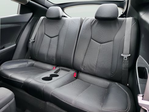 Used 2013 Hyundai Veloster Turbo image 12