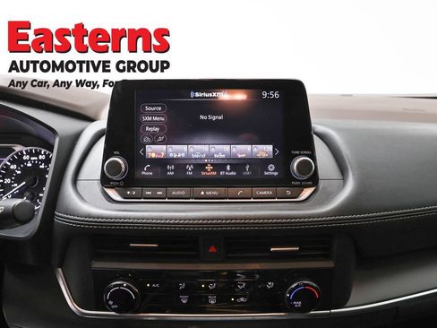 Used 2023 Nissan Rogue S AWD/4WD image 12
