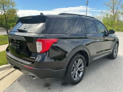 Used 2023 Ford Explorer XLT w/ Equipment Group 202A AWD/4WD image 6