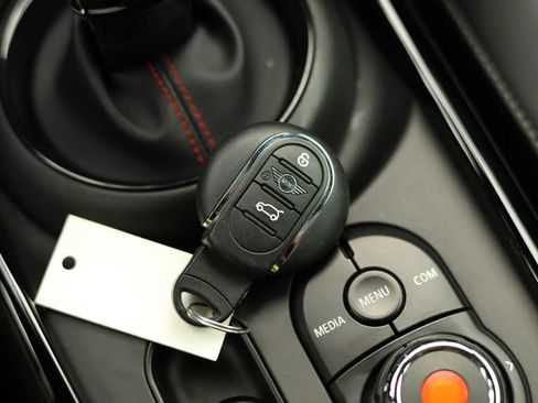 Used 2020 MINI Cooper Clubman S w/ Premium Package image 26