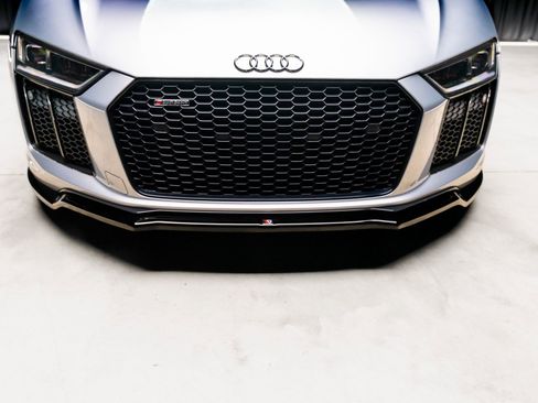 Used 2018 Audi R8 V10 w/ Premium Package image 25