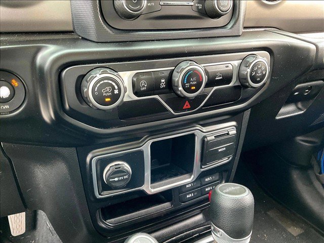 Used 2020 Jeep Gladiator Sport w/ Trailer Tow Package AWD/4WD image 20