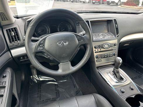 Used 2015 INFINITI Q40 w/ Navigation Package image 22