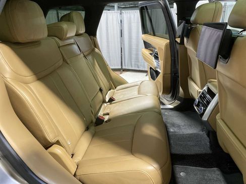 Used 2023 Land Rover Range Rover SE AWD/4WD image 13
